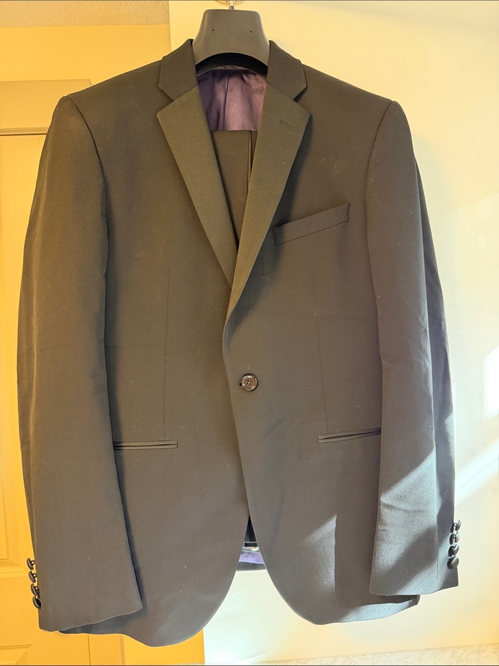 Harry Rosen Tuxedo 38R